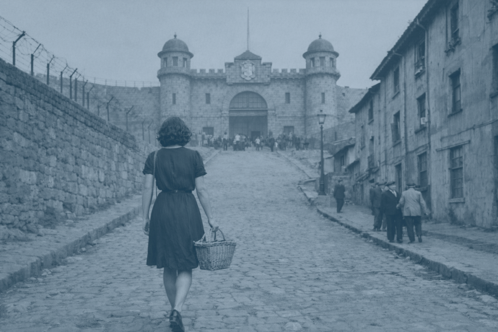 Larrinagako kartzelara bidean zihoazen emakumeak, Bilbo 1936